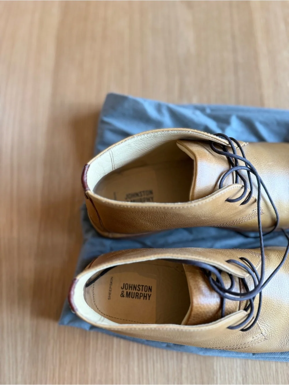 Johnston & Murphy Tan Leather Chukka Boots with Dark Laces